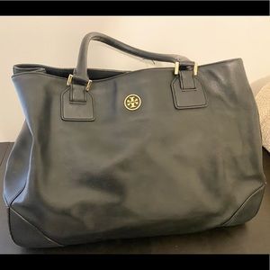 Tory Burch black leather purse with gold hardware